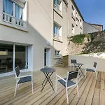 La Belle Poule : Chambre spacieuse avec sdb privative, cuisine et salon partagés, terrasse, proche facs et centre