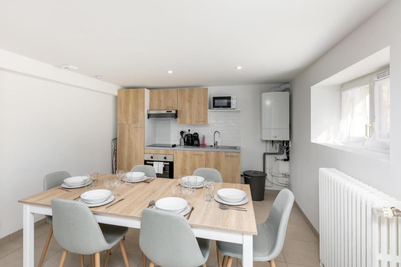 La Belle Poule : Spacieuse Avec Sdb Privative, Cuisine Et Salon Partagés, Terrasse, Proche Facs Et Centre Couette-café Brest